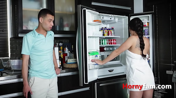 Mi dispiace per ieri sera, fratellastro