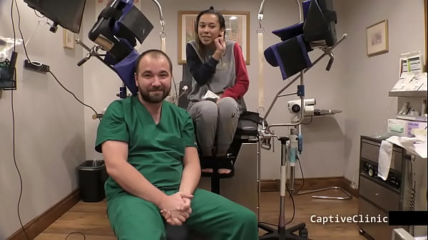 卡拉尼·卢安娜 (Kalani Luana) 在路边醒来，只是为了与陌生人坦帕医生 (Tampa) 发生性关系！仅在 BondageClinic 观看完整 2 小时电影！雷普