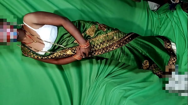 Schwager fickte Schwägerin eines Nachts Analsex mit Hindi-Stimme