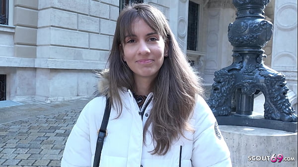 DÜNNE Teenie mit langen Beinen Lili Charmelle | Pickup und grober Casting-Fick - GERMAN SCOUT