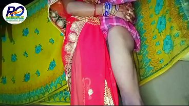 Teen Teen genießt sich Video