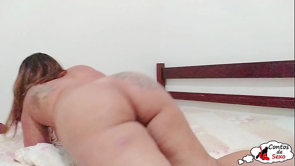 PRIMA BBW REBONDIT MIEUX ! Ma TANTE est partie aller à A&ccedil_ougue, j'en ai profité pour BAISER LA CHIENNE DANS LES CHEVEUX ! (FIT SUR LE NET) COMPLET SUR ROUGE