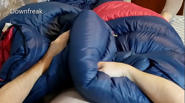 Langfassung 28min. Ich ficke meinen Lieblings-Daunenschlafsack. Daunenjacken-Fetisch