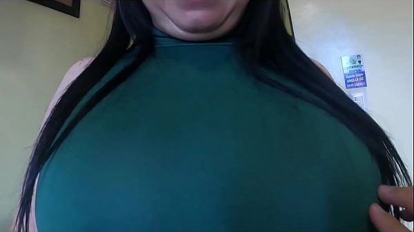 A costume party to which my stepson and his university friends invite me, Zamira Culona as Cammy from Street Fighter and her stepson from Harry Potter