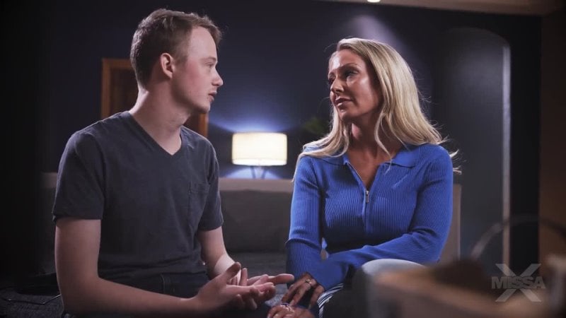 Melhor aniversário de todos os tempos, Jimmy Michaels, Sadie Summers (locução automática)