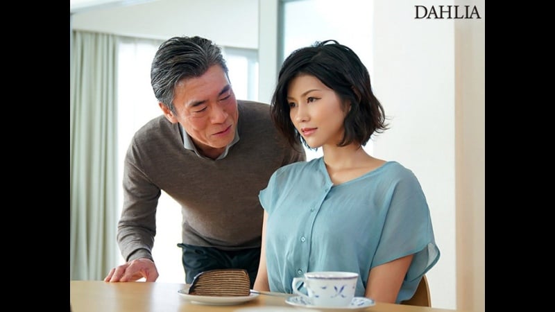 Mino suzume [javcube 日本色情、新日本色情 dldss 010 事件、大奶、戴绿帽子、已婚妇女英语涂胶