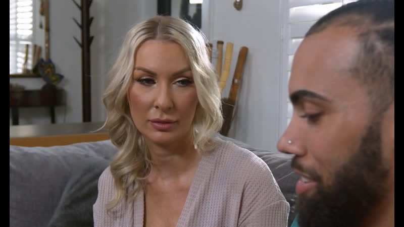 Pornô ela tem 34 anos Sydney adora lumumba no primeiro encontro pornô sexo milf mãe sydney paige