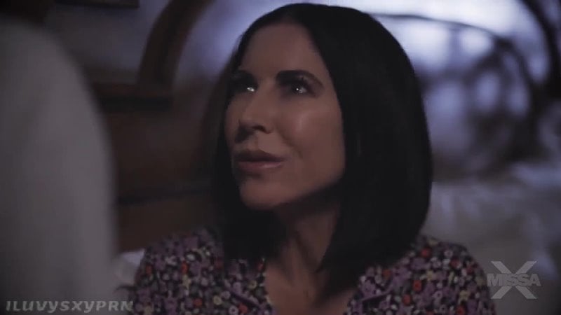 Assistindo pornografia com Brooke Brooke Barclays, Ricky Spanish (locução automática)